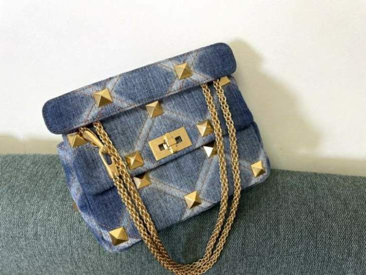 Picture of Valentino Handbags _SKUfw181168132fw